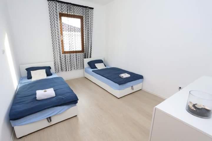 Apartments Malkoc Lux Bihac Bagian luar foto